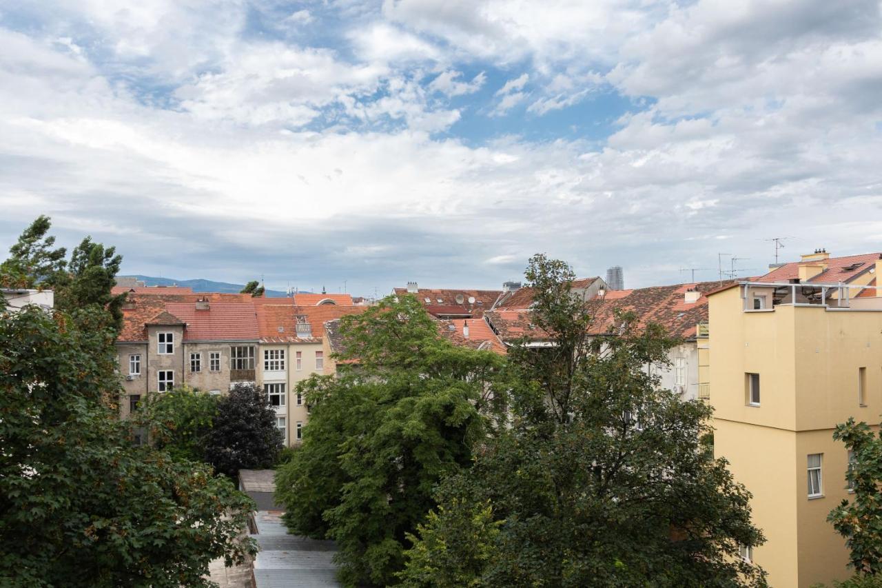 Bright And Modern Apartments In City Center Zagreb Exteriör bild