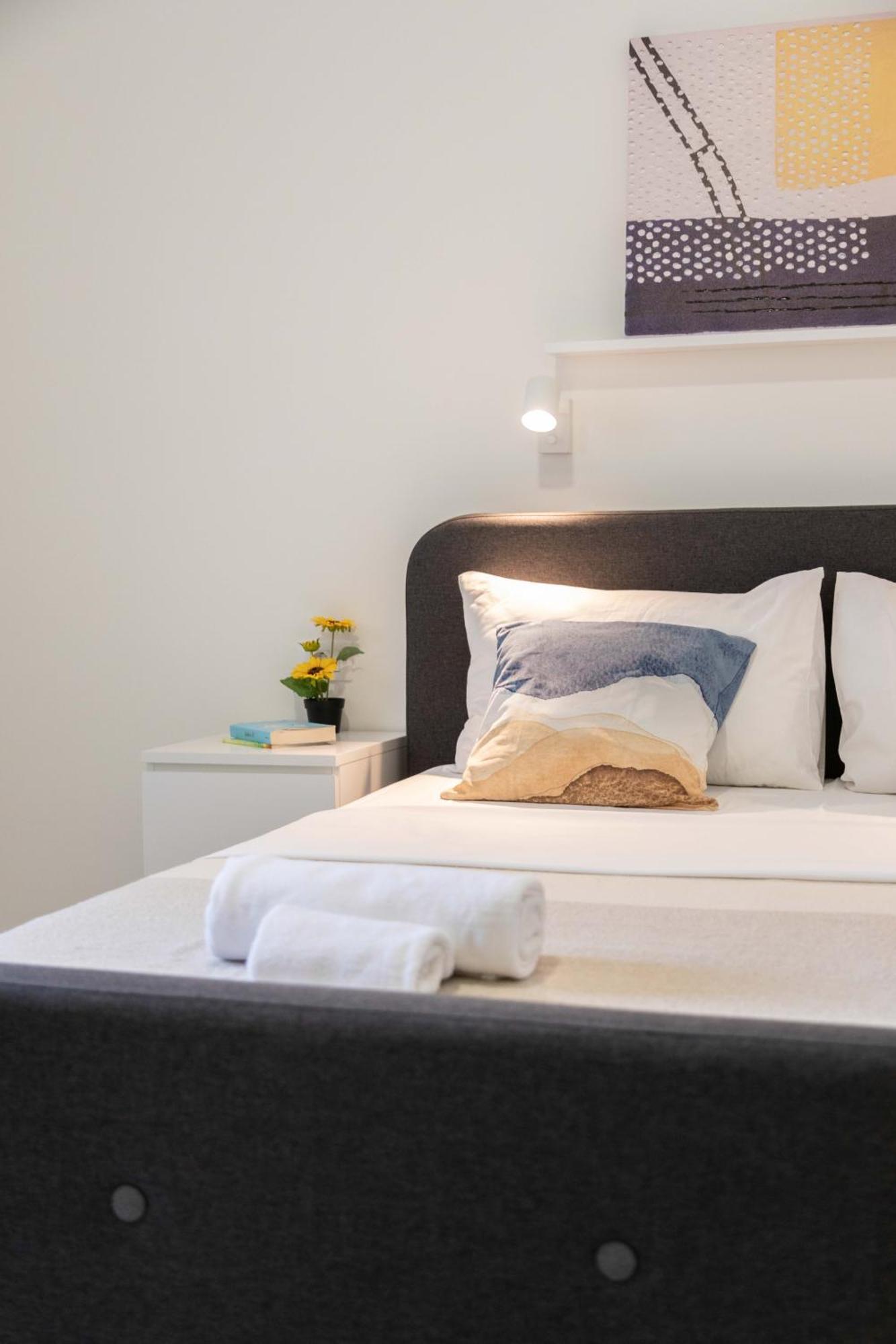 Bright And Modern Apartments In City Center Zagreb Exteriör bild