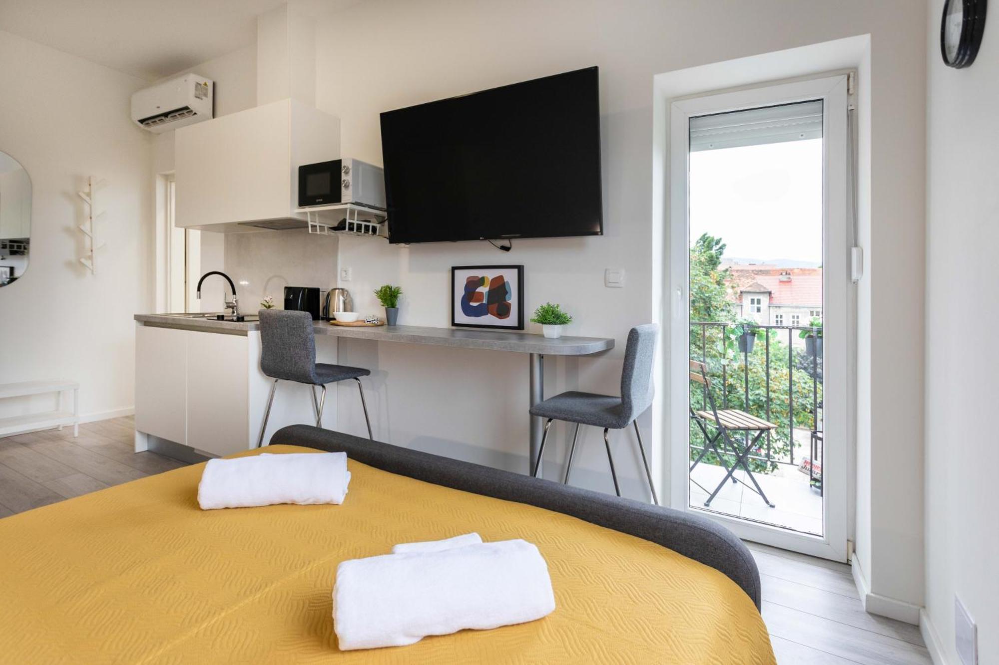 Bright And Modern Apartments In City Center Zagreb Exteriör bild